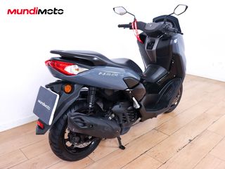 YAMAHA NMAX