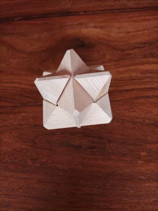 PUZZLE 3D DE MADERA FORMA ESTRELLA