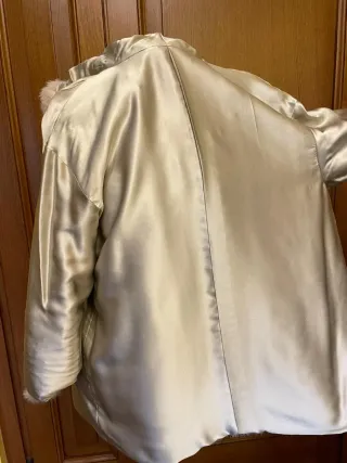 Cappotto in pelliccia sintetica beige