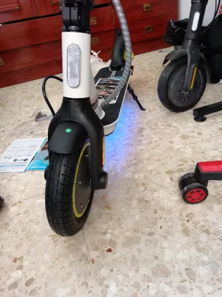 Smartgyro Z-one 2. Patinete Eléctrico Nuevo