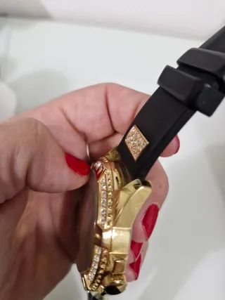 Reloj Guess Dorado y Negro Hombre