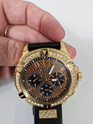 Reloj Guess Dorado y Negro Hombre