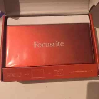 Focusrite Scarlett 2i2 3ª Gen Interfaz Audio