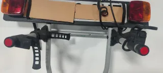 Portabicicletas con luces con enganche a bola