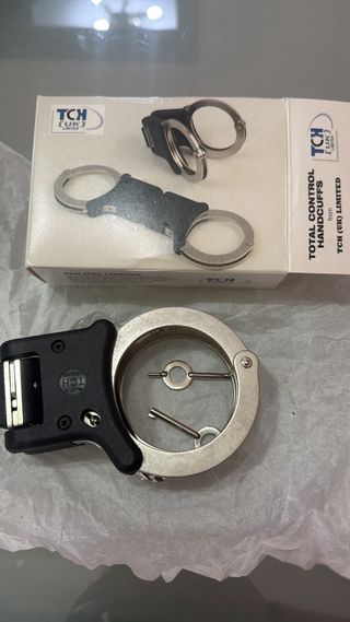 TCH (UK) Grilletes Total Control