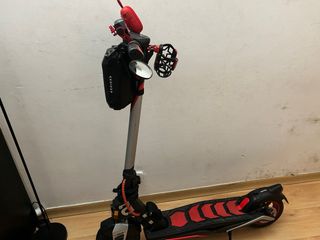 Patinete Eléctrico Aprilia Poco Uso