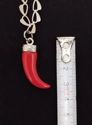 Colgante cuerno italiano resina con cadena