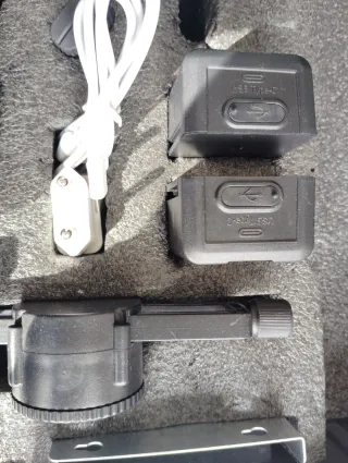 Nivel láser autonivelante