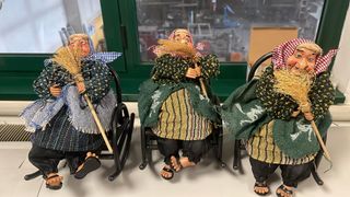 Befane su sedia a dondolo - 3 pezzi