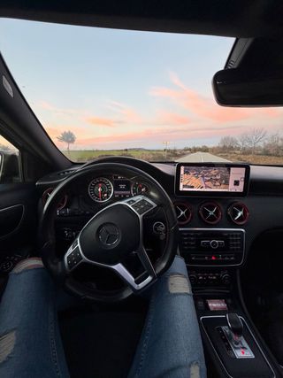 Mercedes-Benz A45 AMG REVISIONES EN MERCEDES