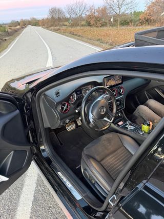 Mercedes-Benz A45 AMG REVISIONES EN MERCEDES