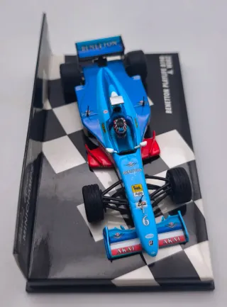 BENETTON PLAYLIFE B198 A. WURZ 1:43 MINICHAMPS