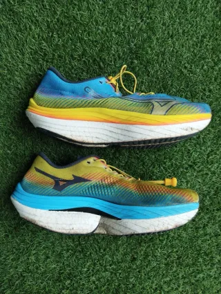 Mizuno Wave Rebellion Pro 44.5