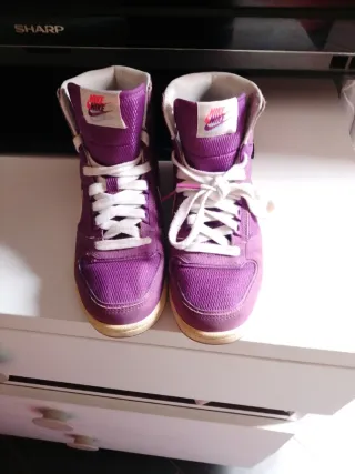 Tenis Nike Morado Blanco