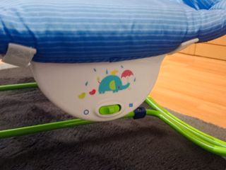 Mecedora Fisher Price para bebé