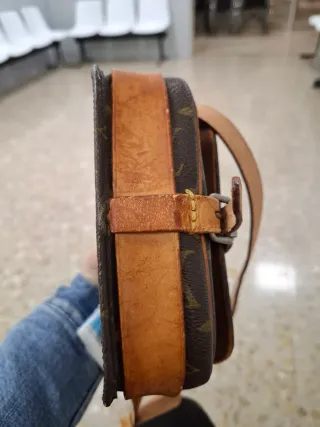 Bolso Louis Vuitton Cartouchiere Vintage Marrón