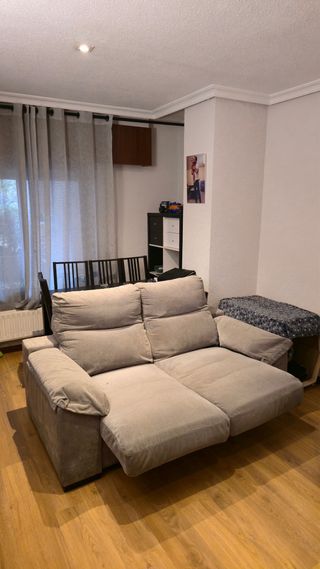 2 Sofás de tela gris y beige