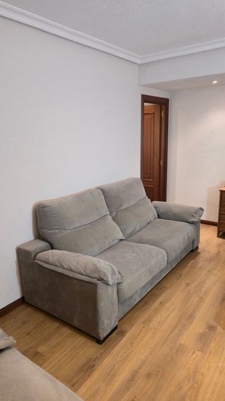 2 Sofás de tela gris y beige