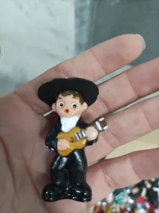 Figuras de cerámica 1€ cada una