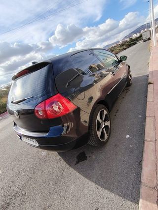 Volkswagen Golf 2005