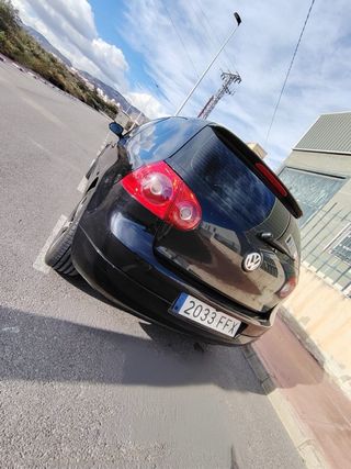 Volkswagen Golf 2005