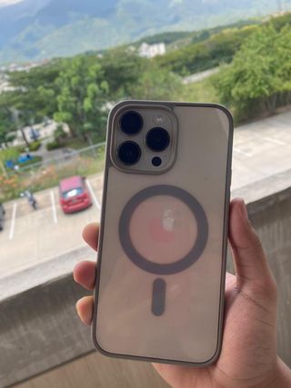 iPhone 14 Pro Max / Oro