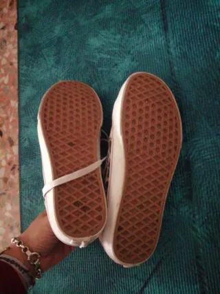 Vans rosas con estampado animal print