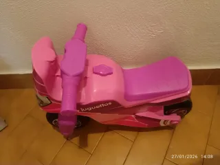 Moto correpasillos Juguettos rosa