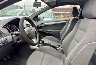 Opel astra gtc 2009