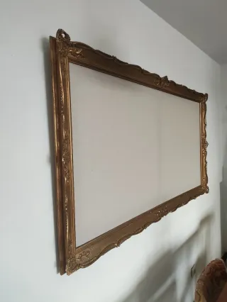 Marco antiguo + lienzo en blanco