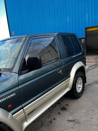 Mitsubishi Montero 1991