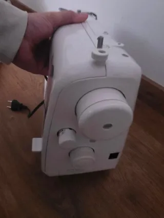 Máquina de coser Saivod Superstar 206