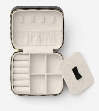 Reloj Daniel Wellington Oro Blanco + Joyero