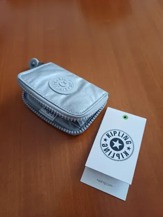 Portafoglio compatto Kipling argento