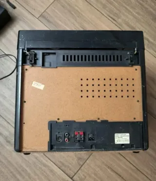 Equipo de sonido Philips con tocadiscos