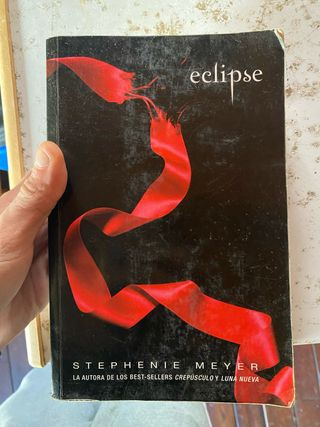Eclipse - Book Three Of The Twilight Series