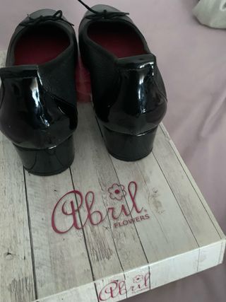 Francesitas de piel negras Abril