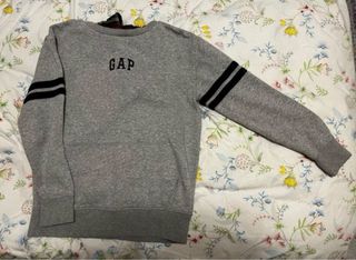 Pack Sudadera GAP y camisa Hugo Boss