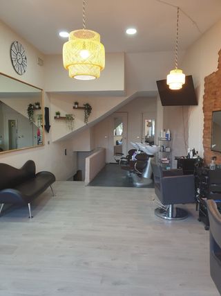 Transpaso peluquería lista para empezar a trabajar