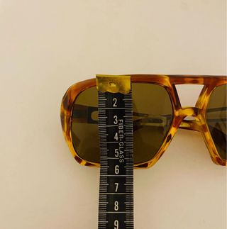 Occhiali da sole vintage anni '80