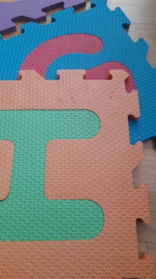 Alfombra Puzzle 30 Piezas 30x30x1cm