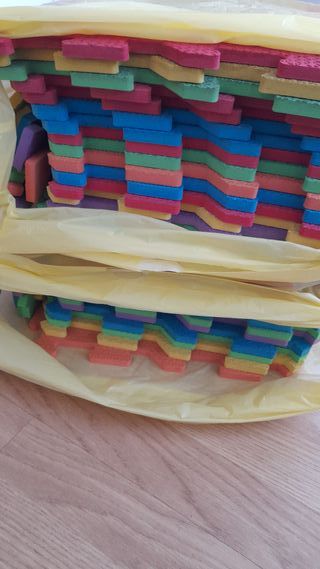 Alfombra Puzzle 30 Piezas 30x30x1cm