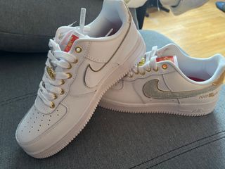 Zapatillas Nike Air Force 1 Blancas Doradas