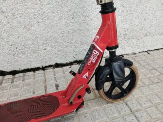 Patinete rojo en buen estado no envío