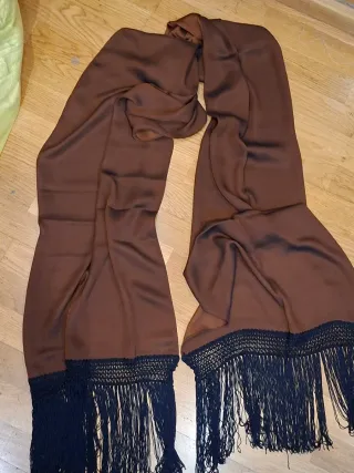 Manton/Fular Flamenco Marrón con Flecos Negros