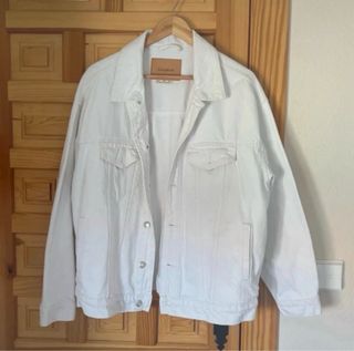 Chaqueta vaquera Pull and Bear blanca