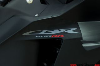HONDA CBR 600 RR -GARANTÍA OFICIAL-
