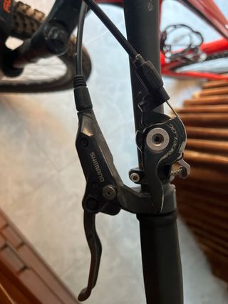 Bicicleta Scott Scale 935 roja