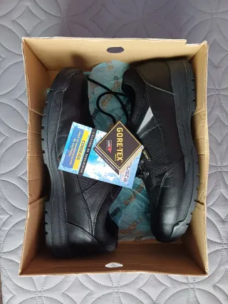 Zapatos Robusta Gore-Tex Negros
