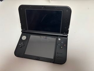 Nintendo 3DS XL Sole e Luna Edizione Limitata